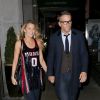Blake lively et son mari Ryan Reynolds sortent main dans la main de la projection du film 'All I See is You' à New York, le 16 octobre 2017