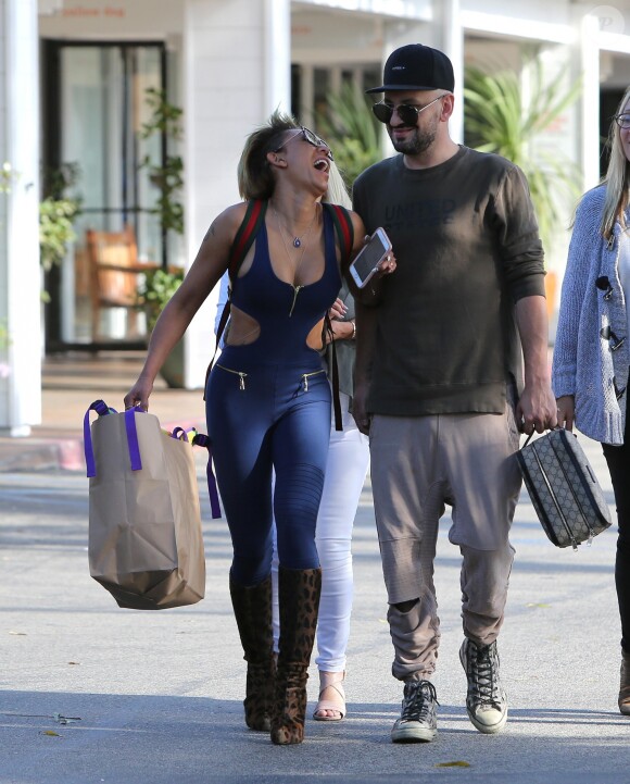 Mel B (Melanie Brown) est allée déjeuner avec son nouveau compagnon Gary Madatyan et sa mère Andrea Brown au restaurant Il Segreto à Los Angeles. Le 3 octobre 2017 © CPA/Bestimage