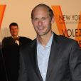 Alexander Skarsgard au vernissage de l'exposition "Volez, Voguez, Voyagez" de Louis Vuitton à New York, le 26 octobre 2017.