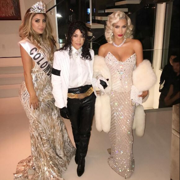 Kardashian déguisée en Madonna, sa soeur Kourtney en Michael Jackson, pour Halloween, 28 octobre 2017.