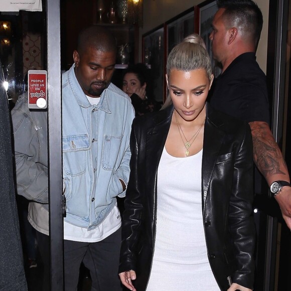 Kanye West et sa femme Kim Kardashian - Les célébrités arrivent à l'anniversaire de K. Kardashian au restaurant Carousel à Los Angeles, le 26 octobre 2017.