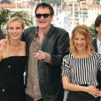 Diane Kruger, Quentin Tarantino et Mélanie Laurent lors du photocall du film  Inglourious Basterds .