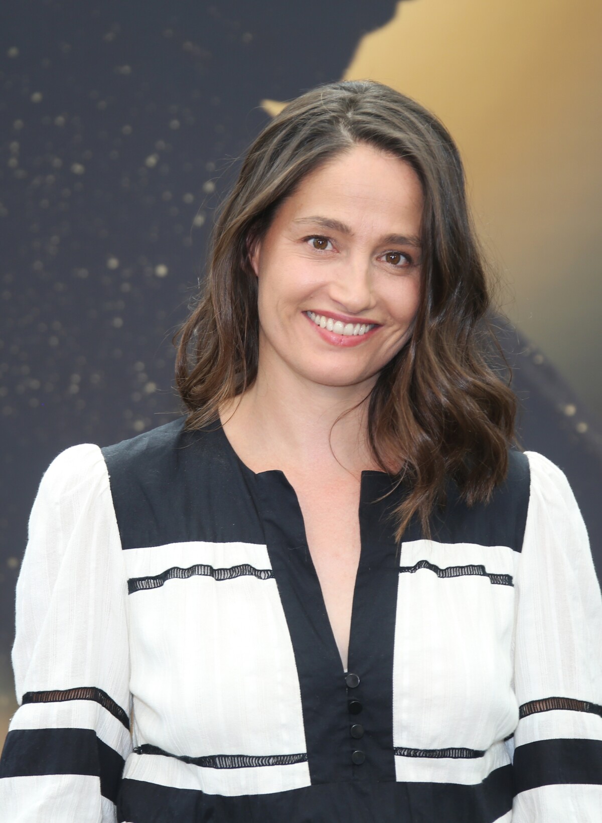 Photo Marie Gillain lors du photocall 'Souviens toi' à l'occasion du 57e Festival de