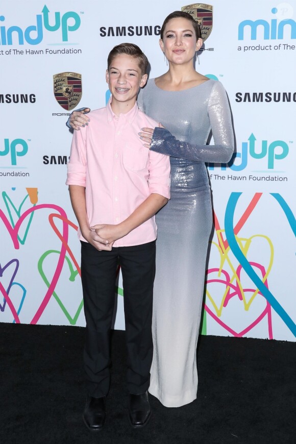 Kate Hudson et son fils Ryder - Les célébrités arrivent à la soirée de gala de la fondation "The Hawn" à Los Angeles le 3 novembre 2017.