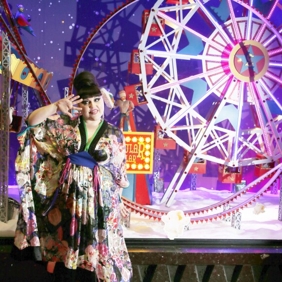 Beth Ditto - L'auteure-compositrice-interprète américaine B. Ditto donne le coup d'envoi du noël "Spectacular Spectacular" des Galeries Lafayette à Paris, France, le 8 novembre 2017. © Christophe Aubert/Bestimage