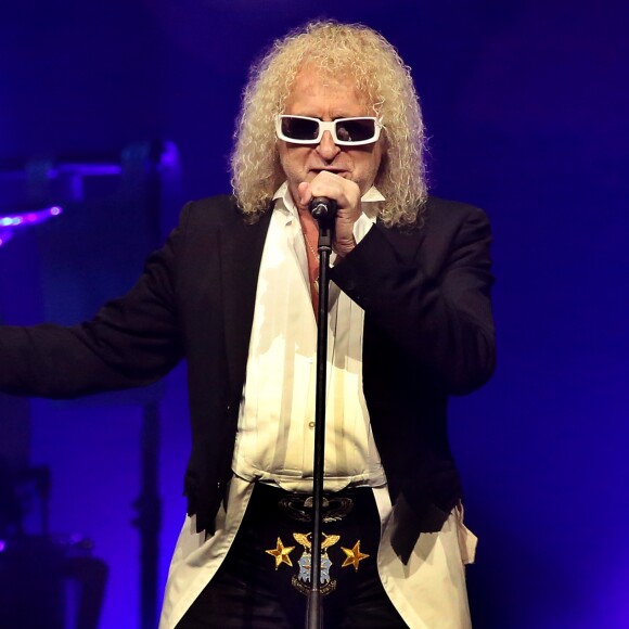 Exclusif - Michel Polnareff lors de son concert à la patinoire de Mériadeck à Bordeaux, France, le 30 novembre 2016.  © Patrick Bernard-Quentin Salinier/Bestimage