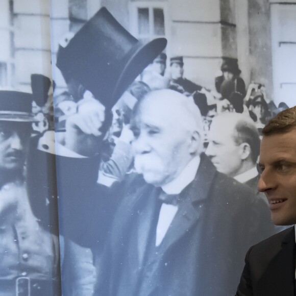 Le président Emmanuel Macron visite le musée Clemenceau et dévoile une plaque à l'occasion de l'armistice du 11 novembre 1918 le 11 novembre 2017. Ian Langsdon / Pool / Bestimage