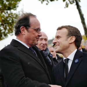 Francois Hollande et Emmanuel Macron, Président de la République - Cérémonie de commémoration du 99ème anniversaire de l'armistice du 11 novembre 1918 à l'Arc de Triomphe à Paris le 11 novembre 2017. © Denis Allard / Pool / Bestimage