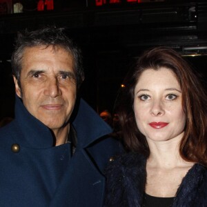 Julien Clerc et sa compagne Hélène Grémillon - Générale de la pièce "Harold et Maude" au théâtre Anotoine à Paris le 5 mars 2012.