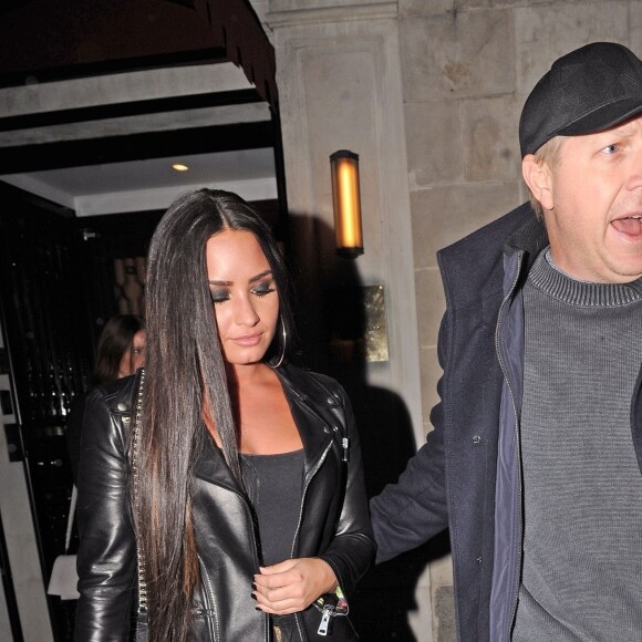 Exclusif - Le joueur de football Neymar  a passé la soirée avec la chanteuse Demi Lovato au casino Ambassador à Londres le 14 novembre 2017.