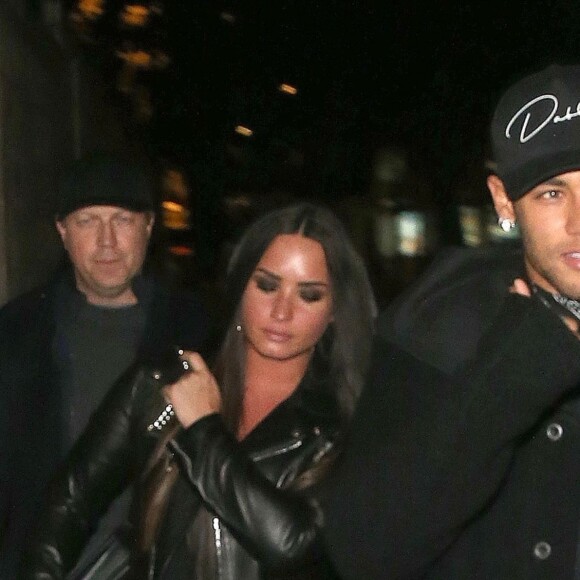 Exclusif - Le joueur de football Neymar  a passé la soirée avec la chanteuse Demi Lovato au casino Ambassador à Londres le 14 novembre 2017.