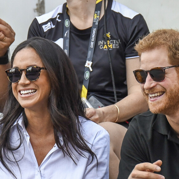 Première apparition officielle du prince Harry et sa compagne Meghan Markle dans les tribunes de la finale de tennis à la troisième édition des Invictus Games à Toronto, Ontario, Canada, le 25 septembre 2017.