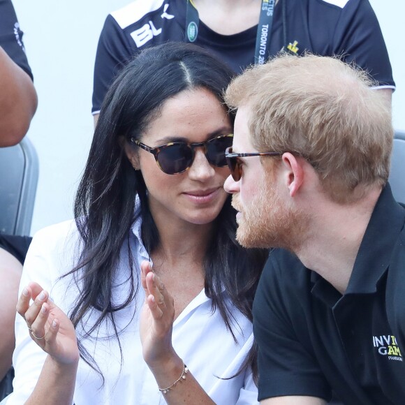 Première apparition officielle du prince Harry et sa compagne Meghan Markle dans les tribunes de la finale de tennis à la troisième édition des Invictus Games à Toronto, Ontario, Canada, le 25 septembre 2017.