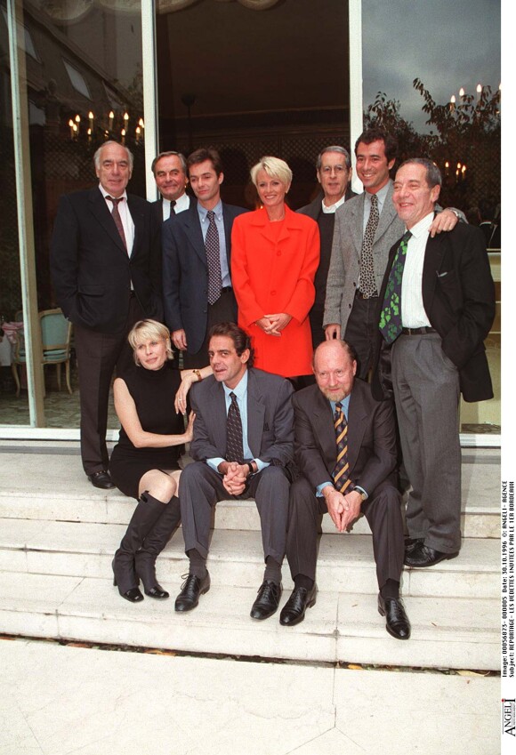 Alain Jessua entouré de Jean-François Lepetit, Edouard Molinaro, Bernard Montiel, Philippe de Broca, Jacques Deray, Michel Lang, Cadic Patour et Sophie Davant en 1996.