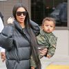 Saint dans les bras de Kim Kardashian à Los Angeles le 19 février 2017