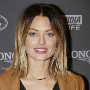 Caroline Receveur au photocall de la soirée d'ouverture du "Longines Masters de Paris 2016" le 1er décembre 2016.