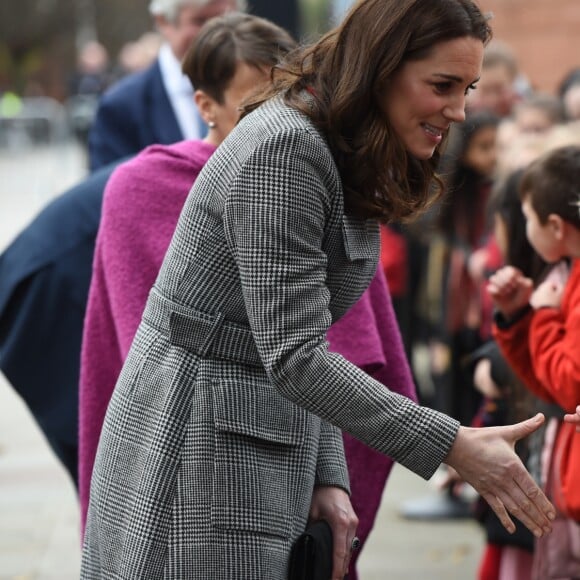 Catherine Kate Middleton, duchesse de Cambridge (enceinte) arrive au "Children's Global Media Summit" au centre de conventions de Manchester le 6 décembre 2017.