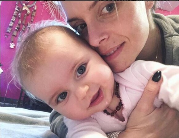 Alexi Mori et sa fille Louise, 7 décembre 2017, Instagram