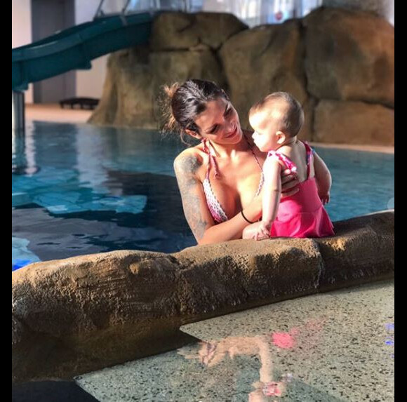 Julia Paredes et sa fille Luna, 22 novembre 2017, Instagram