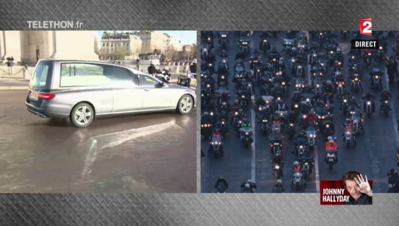 La dépuille de Johnny Hallyday descend les Champs-Elysées à Paris. Le 9 décembre 2017.