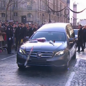 Le cerceuil - Obsèques de Johnny Hallyday en l'église de la Madeleine à Paris. Le 9 décembre 2017.