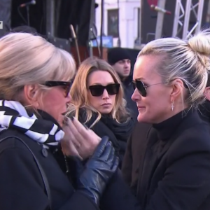 Brigitte Macron et Laeticia Hallyday - Obsèques de Johnny Hallyday en l'église de la Madeleine à Paris. Le 9 décembre 2017.