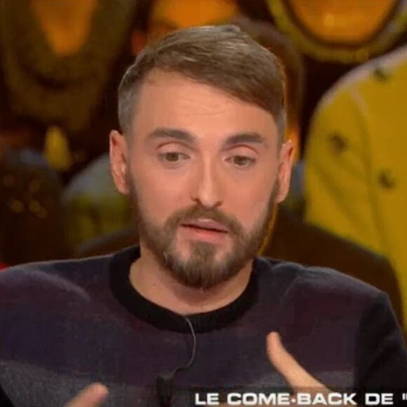 Christophe Willem se confie sur son orientation sexuelle sur le plateau de "Salut les terriens !" (C8) samedi 9 décembre 2017.