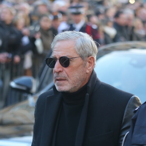 Jean-Claude Darmon - Arrivée du convoi funéraire de la dépouille du chanteur Johnny Hallyday et des personnalités sur la place de La Madeleine à Paris. Le 9 décembre 2017 © CVS / Bestimage
