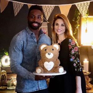Ariane Brodier et son chéri dévoilent le sexe de leur bébé sur Instagram, le 12 décembre 2017