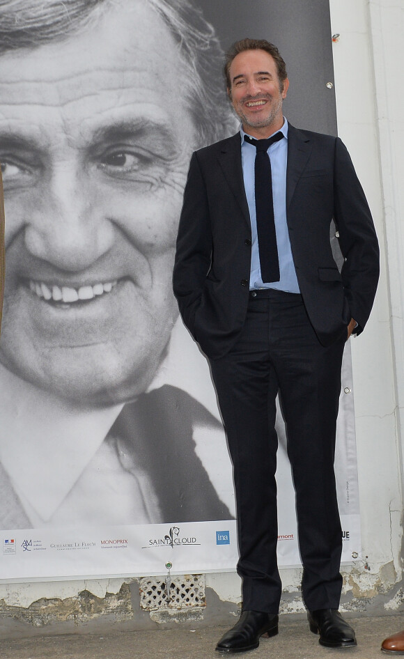 Jean Dujardin (parrain de l'exposition) lors du vernissage de l"exposition "Lino Ventura, Une Gueule de Cinéma" à Saint-Cloud, le 11 octobre 2017. © Ramsamy Veeren/Bestimage