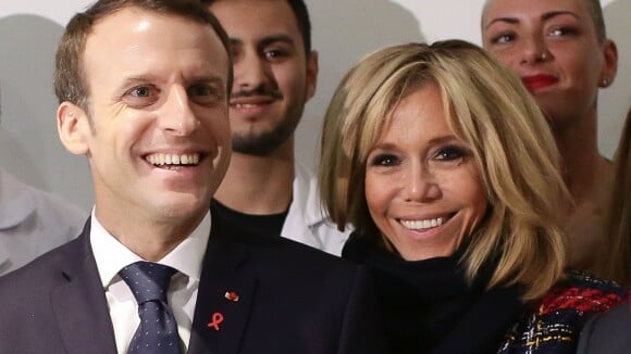 Brigitte et Emmanuel Macron, un Noël "anticipé" avec toute la famille à Chambord