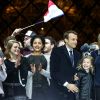 Emmanuel Macron avec sa femme Brigitte Macron, Emma (fille de L. Auzière), Tiphaine Auzière et son compagnon Antoine - Le président-élu, Emmanuel Macron, prononce son discours devant la pyramide au musée du Louvre à Paris, après sa victoire lors du deuxième tour de l'élection présidentielle le 7 mai 2017.
