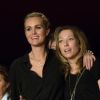 Exclusif - Laeticia Hallyday et Laura Smet - Concert caritatif de Johnny Hallyday pour l'association de sa femme "La Bonne Etoile", qui vient en aide aux enfants du Vietnam, au Trianon de Paris, le 15 decembre 2013.