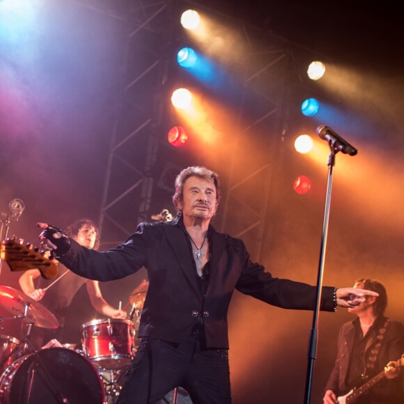 Exclusif - Concert caritatif de Johnny Hallyday pour l'association de sa femme "La Bonne Etoile", qui vient en aide aux enfants du Vietnam, au Trianon de Paris, le 15 decembre 2013.