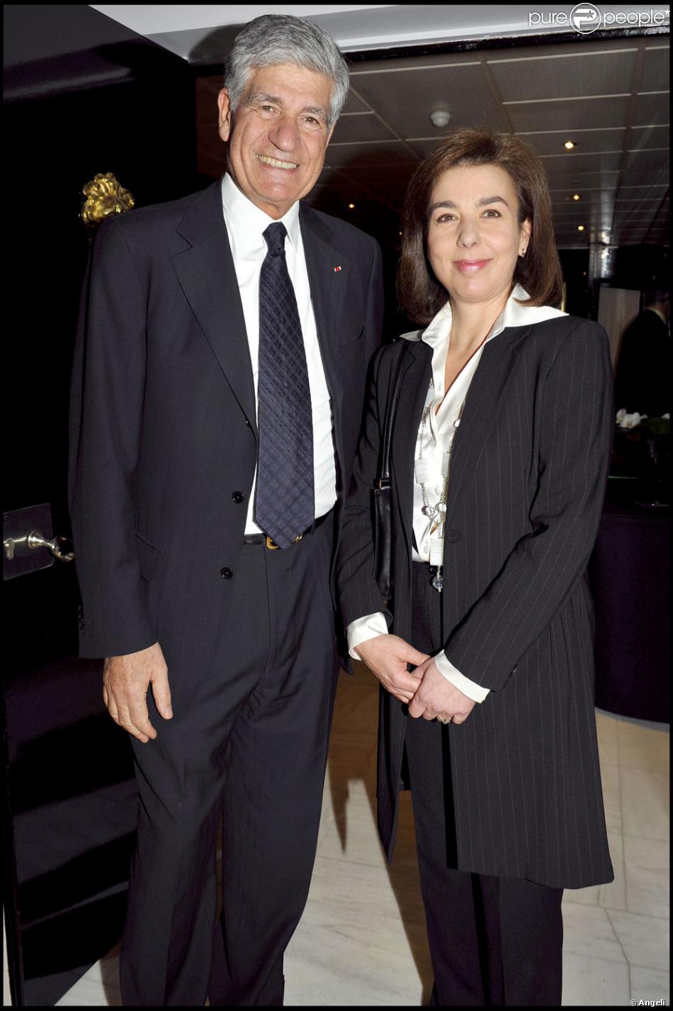 Qui Est Le Nouveau Compagnon De Carole Amiel