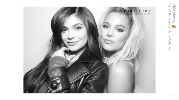 Kylie Jenner et Khloé Kardashian, toutes deux enceintes, prennent la pose pour la soirée de Noël 2017. Décembre 2017.