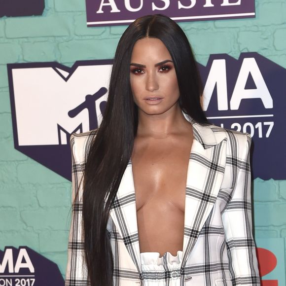 Demi Lovato - Soirée des 24ème MTV Europe Music Awards à la salle SSE Wembley Arena à Londres, le 12 novembre 2017.