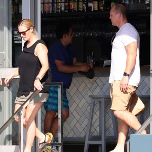 Zara (Phillips) et Mike Tindall à North Bondi Fish à Sydney en Australie le 23 décembre 2017. Le 5 janvier 2018, un porte-parole a annoncé la grossesse de la fille de la princesse Anne, enceinte de son second enfant après avoir été victime en 2016 d'une fausse couche.