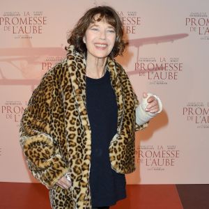 Jane Birkin - Avant-première du film "La Promesse de l'aube" d'Eric Barbier au cinéma Gaumont-Opéra à Paris, le 12 décembre 2017. © Coadic Guirec/Bestimage