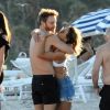 Exclusif - David Guetta et sa compagne Jessica Ledon profitent de la plage avec leurs amis lors de leurs vacances de Noël à Miami. Le 27 décembre 2017