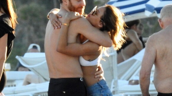 David Guetta : Câlins complices avec sa belle Jessica à Miami
