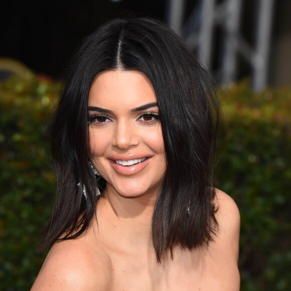 Kendall Jenner sur le tapis rouge de la 75ème cérémonie des Golden Globe Awards au Beverly Hilton à Los Angeles, le 7 janvier 2018.