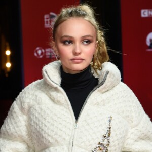 La marraine Lily-Rose Depp lance les illuminations de l'avenue des Champs-Elysées à Paris, France, le 22 novembre 2017. © Coadic Guirec/Bestimage