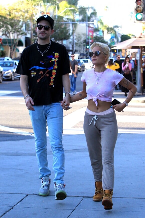 Halsey et son compagnon G-Eazy à Beverly Hills, Los Angeles, le 28 décembre 2017.