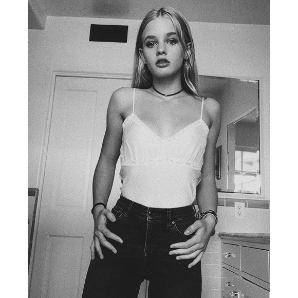 Esther McGregor, la fille d'Ewan McGregor et Eve Mavrakis, sur Instagram