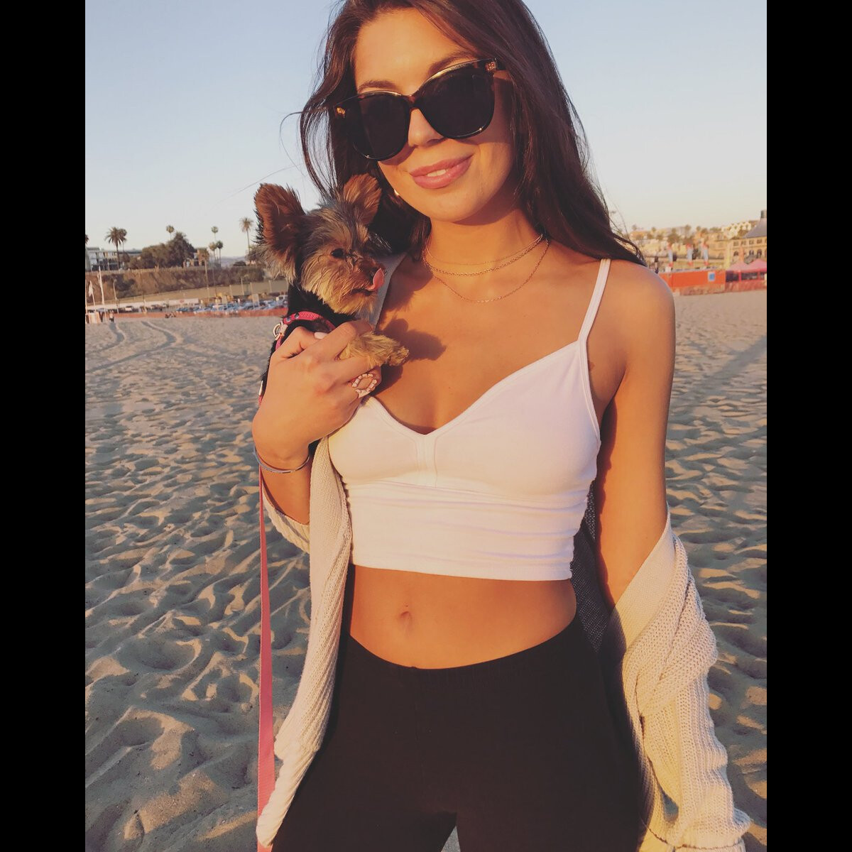 Photo : Olivia Lua (Olivia Voltaire), photo Twitter octobre 2017. La