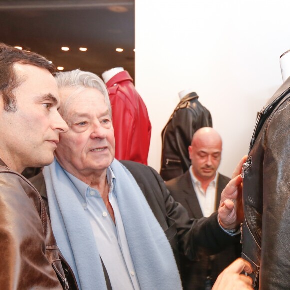 Exclusif  - Alain Delon et son fils Anthony Delon - Lancement de la marque de vêtements de cuir "Anthony Delon 1985" chez Montaigne Market à Paris. Le 7 mars 2017 © Philippe Doignon / Bestimage