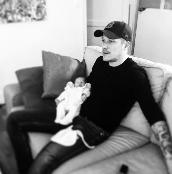 Jean-Edouard Lipa (Loft Story) publie de tendres clichés avec sa fille, Victoire, sur Instagram.