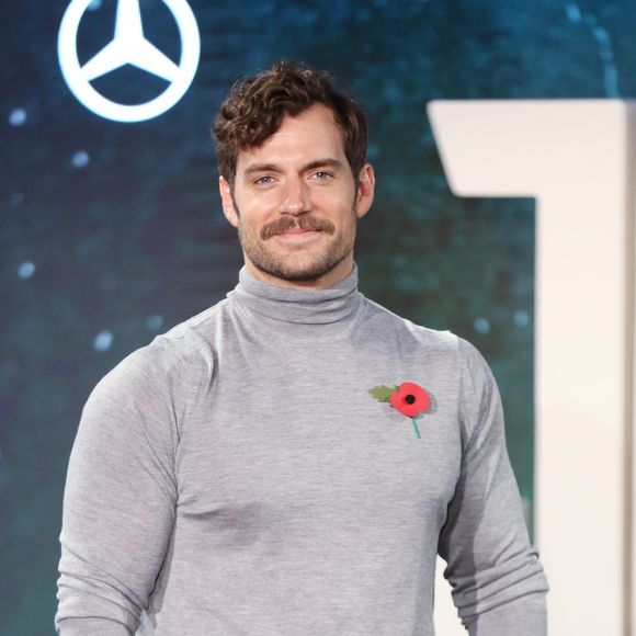 Henry Cavill - Les célébrités arrivent au photocall de la première du film Justice League à Londres le 4 novembre 2017.