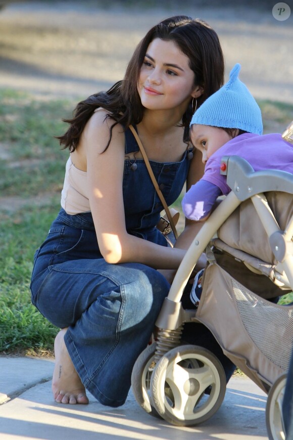 Selena Gomez avec des amies à Encino le 2 février 2018.